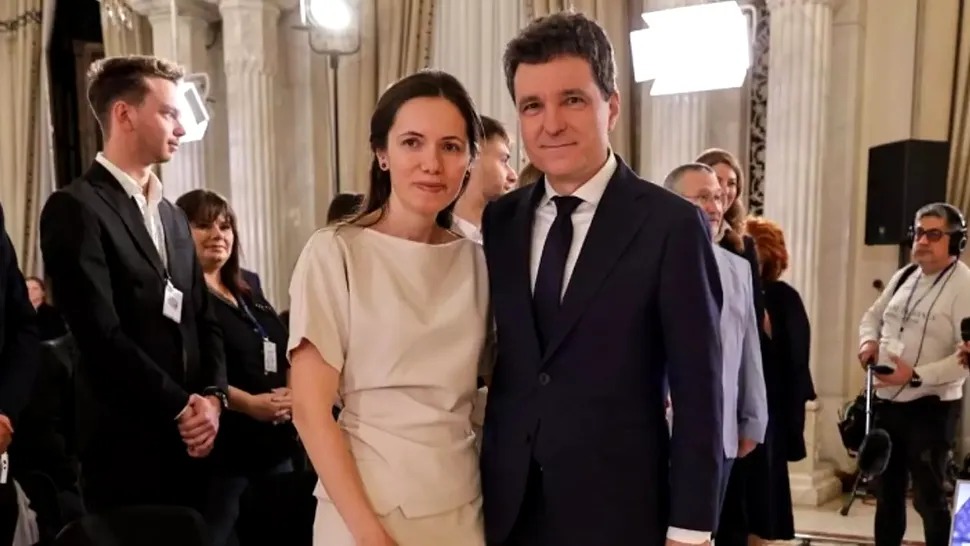 Mirabela Grădinaru, absentă de la ceremonia de investire al lui Nicușor Dan. Doar Aheea i-a fost alături în ziua importantă